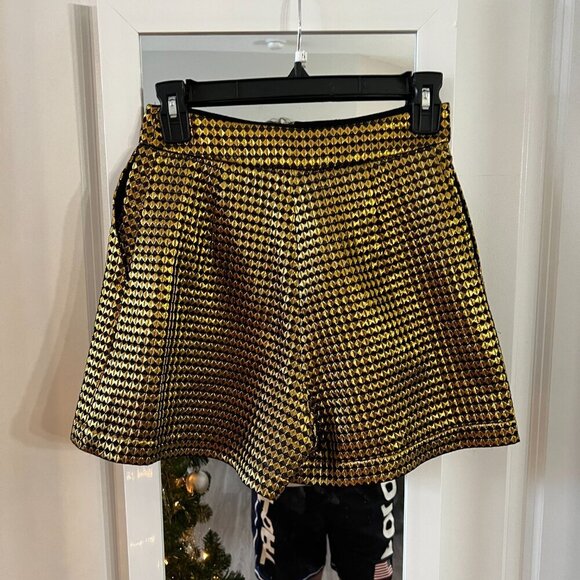 NWT Boutique MOSCHINO Gold and Black Shorts Size USA 6 - Picture 6 of 6